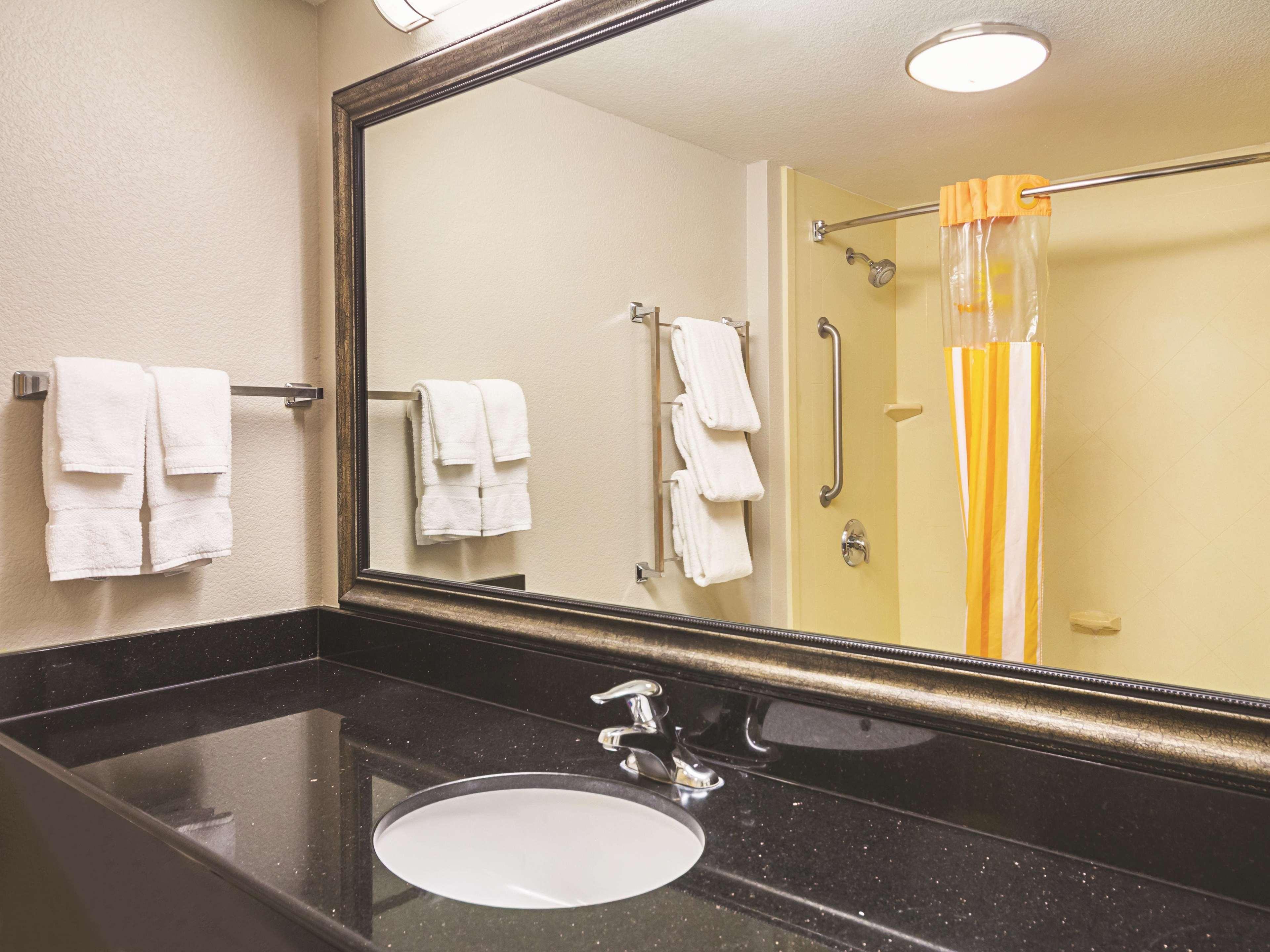 La Quinta By Wyndham Fresno Northwest Hotell Eksteriør bilde